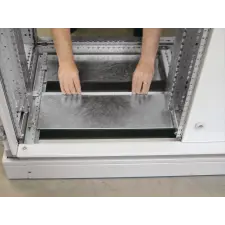LEGRAND 048162 Altis kábelbevezető lap IP43, szivacsos, szél. 600mm villanyszerelés