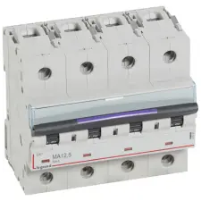 LEGRAND 410261 DX3 kismegszakító 50kA 4P 400V~ MA12,5 villanyszerelés