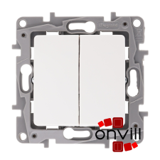 LEGRAND NF764506J, Niloé Csillárkapcsoló Jelzőfénnyel, 10 AX, Fehér világítási kellék