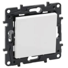 LEGRAND Niloé Step keresztkapcsoló, 10AX, fehér villanyszerelés