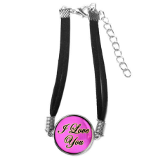 Maria King Uniszex állítható I Love You feliratos karkötő, pink színű háttérrel karkötő