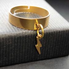 Maria King Villám charmos állítható méretű gyűrű, arany színű, választható szélességben gyűrű