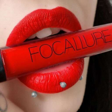 Matt folyékony rúzs Focallure Ultra Chic Lips, Shade 01 Poppy rúzs, szájfény
