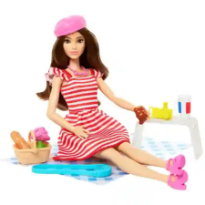 Mattel Barbie baba franciaországi nyaraláson barbie baba