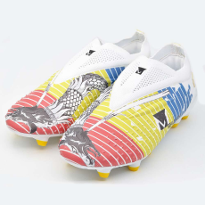  MBrands 6.8 futballcipő, tricolor, dák farkas, fűzés nélkül 38