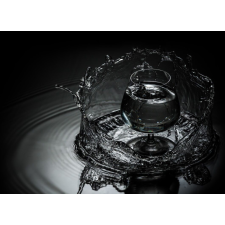  Média tapéta, Összetétel51, üveg fröccsenő vízben, 270 x 200 cm tapéta, díszléc és más dekoráció