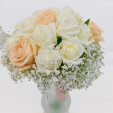  Menyasszonyi virágcsokor_002 virágküldés