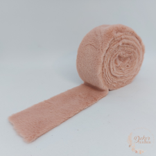  Műszőrme szalag - púder - 4x240 cm dekorációs kellék
