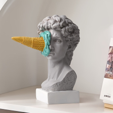 NapiKütyü Műgyanta Dávid szobor fagylaltos pohárral dekoráció