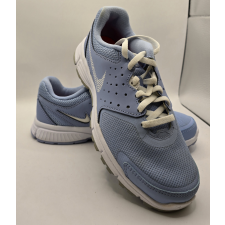  Nike Revolution EU bőr sportcipő női cipő