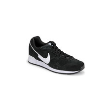 Nike Rövid szárú edzőcipők VENTURE RUNNER SUEDE Fekete 39 férfi cipő