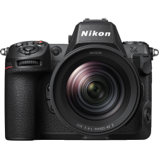 Nikon Z8 + Z 24-120mm f/4 S digitális fényképező