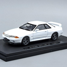  Nissan skyLine GT-R 1:43 1989 fehér makett