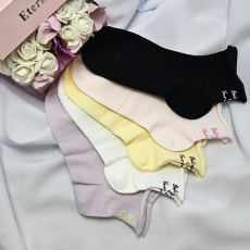  Női köztes szárú zokni anyagában mintás 5 pár/cs 35-38