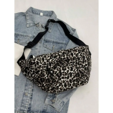  NŐI OLDALTÁSKA -LEOPÁRD MINTA- kézitáska és bőrönd