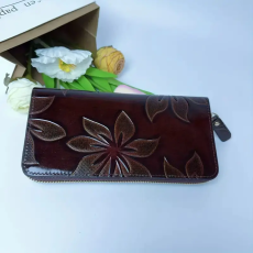  Női Pénztárca -Dombornyomott- Virág Mintás- Burgundia-