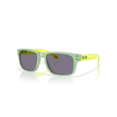 Oakley OJ9014 05 HOLBROOK XXS TRANSPARENT JADE PRIZM GREY gyermek napszemüveg