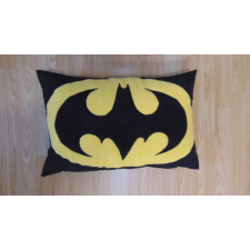  Párna-Szuperhős- fekete-sárga lakástextília