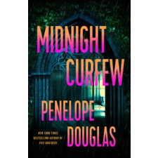 Penguin Publishing Group Midnight Curfew egyéb könyv