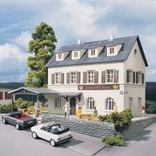 Piko Hobby Country Inn Krone - 61830 H0 1:87 méretarány makett