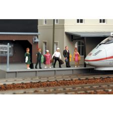 Piko Passenger figurák 6 db - 55731 H0 1:87 méretarány makett