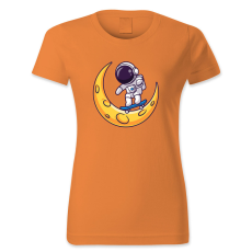 polofun.hu Asztronauta gördeszkázik a holdon