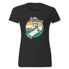 polofun.hu Asztronauta gördeszkázik, retró női póló