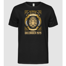 Pólómánia Oroszlános szülinapos 1979 DECEMBER - Férfi Alap póló