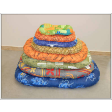  PP. PÁRNA - ovális párna (7-es) kutyák részére (90x57x11cm) szállítóbox, fekhely kutyáknak