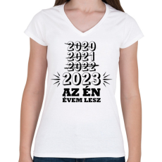 PRINTFASHION Az én évem lesz - Női V-nyakú póló - Fehér