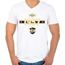 PRINTFASHION born-in-1957-cream-choco - Férfi V-nyakú póló - Fehér férfi póló