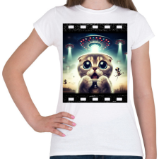 PRINTFASHION Fura cuki cica - UFÓ invázió - Női póló - Fehér női póló