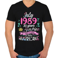 PRINTFASHION Születésnap 1989 Július - Napfény egy kis hurrikánnal! - Férfi V-nyakú póló - Fekete férfi póló