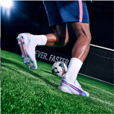 Puma King Ultimate FG/AG focicipő 107809 02 41