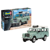 Revell Land Rover Series III 1:24 autó makett 07047R