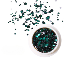 Roniki Vegyes forma strassz több méretben - emerald körömdíszítő