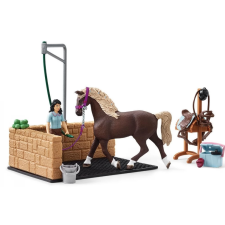 Schleich 42438 Horse Club Lovas mosdató készlet Emily és Luna figurákkal játékfigura