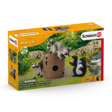 Schleich 42532 Csínytevő mosómedvék és borz dióval játékfigura