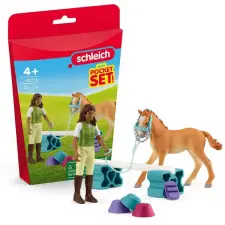 Schleich : Sarah lókiképző készlete Tennessee Walker csikóval játékszett (42756) játékfigura