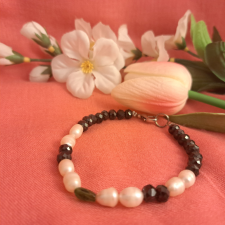  Smaragd, tenyésztett gyöngy és kristály karkötő karkötő