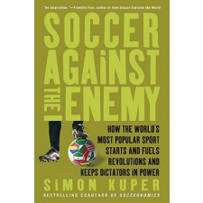  Soccer Against the Enemy – Simon Kuper idegen nyelvű könyv