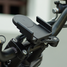 SP Connect okostelefon tartó univerzális + töltő kerékpáros kerékpár és kerékpáros felszerelés