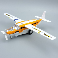 Sportrepülőgép nyitható szárnnyal sárga helikopter és repülő