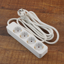 Stilo hálózati elosztó 4db aljzat, 3fm MT 3x1,5mm2 vezetékkel hosszabbító, elosztó