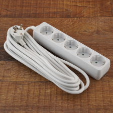 Stilo hálózati elosztó 5db aljzat, 5fm MT 3x1,5mm2 vezetékkel hosszabbító, elosztó