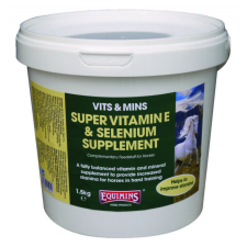  Super Vitamin E &amp; Selenium – Szuper E-vitamin és szelén 1,5 kg lovaknak lófelszerelés