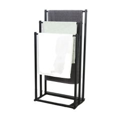  Szabadon álló törülközőtartó, 3 törülközőtartó, tartós fémszerkezet, stílusos kialakítás, fürdőszoba kiegészítő