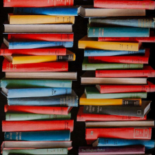  Színes könyvhalom öntapadós tapéta 45cmx2m tapéta, díszléc és más dekoráció