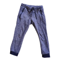  Szürke és kék márványos színű kisfiú melegítőnadrág (méret: 110)
