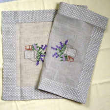 Tablecloth LAURA, lenes, hímzett levendula mintás díszterítő, asztalközép, futó - drapp lakástextília